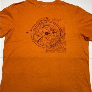 Banana republic. graphic crew neck